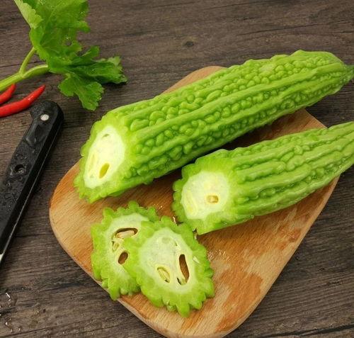 吃瓜三花组,揭秘娱乐圈的“瓜田”趣事